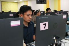 25690511-training-037