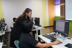 25690511-training-048