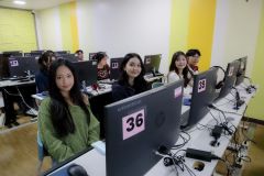 25690112-training-003