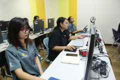 25690212-training-007