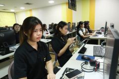 25690213-training-012