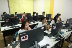 25690213-training-034