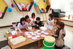 25690214-valentine-021