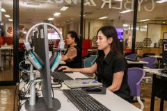 25690514-AI-training-013