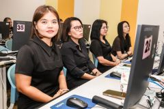 25690514-AI-training-019