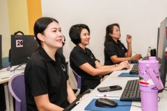 25690514-AI-training-020