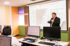 25690514-AI-training-026