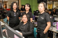 25690514-AI-training-042