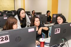 25690514-AI-training-045