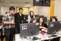 25690514-AI-training-046