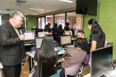 25690514-AI-training-048