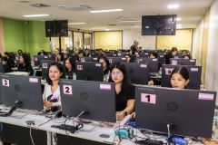 25690514-AI-training-059