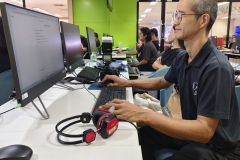 25690514-AI-training-065