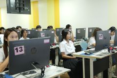 25690714-training-008