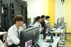 25690714-training-012