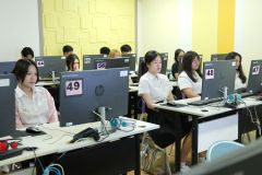 25690714-training-013