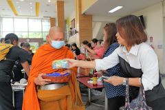 25690814-event-080