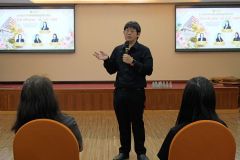 25690814-event-154