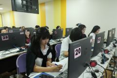 25690715-training-009