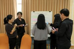 25681216-or-review-029