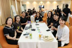 25681216-or-review-038