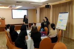 25681216-or-review-054