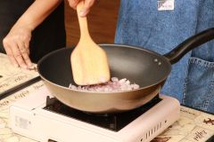25690218-cooks-085