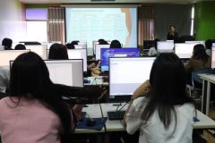 25690219-training-002