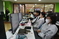 25690219-training-004