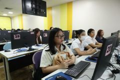 25690219-training-009