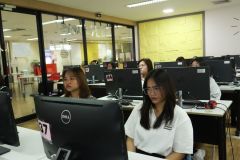 25690219-training-012