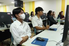 25690219-training-021