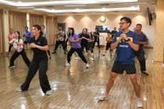 25690421-happyhealt-005