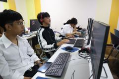 25690122-training-018