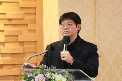 25690223-digital-019