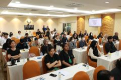 25690223-digital-047