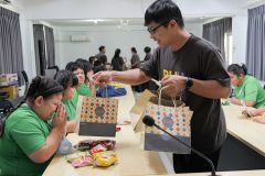 25690624-event-102
