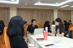 25690525-greenlibrary-050