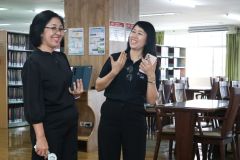 25690525-greenlibrary-067