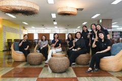 25690525-greenlibrary-069