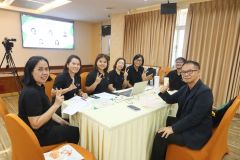 25690525-greenlibrary-106