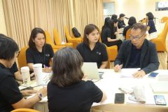 25690525-greenlibrary-110