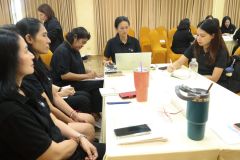 25690525-greenlibrary-124