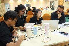 25690525-greenlibrary-127