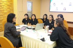 25690525-greenlibrary-128