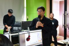 25690626-training-006