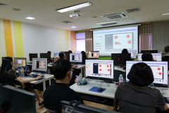 25690626-training-037