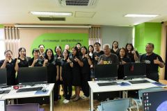 25690626-training-040