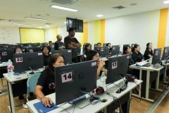 25690626-training-042