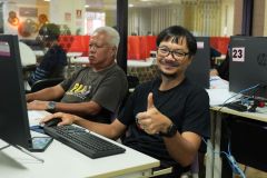 25690626-training-043